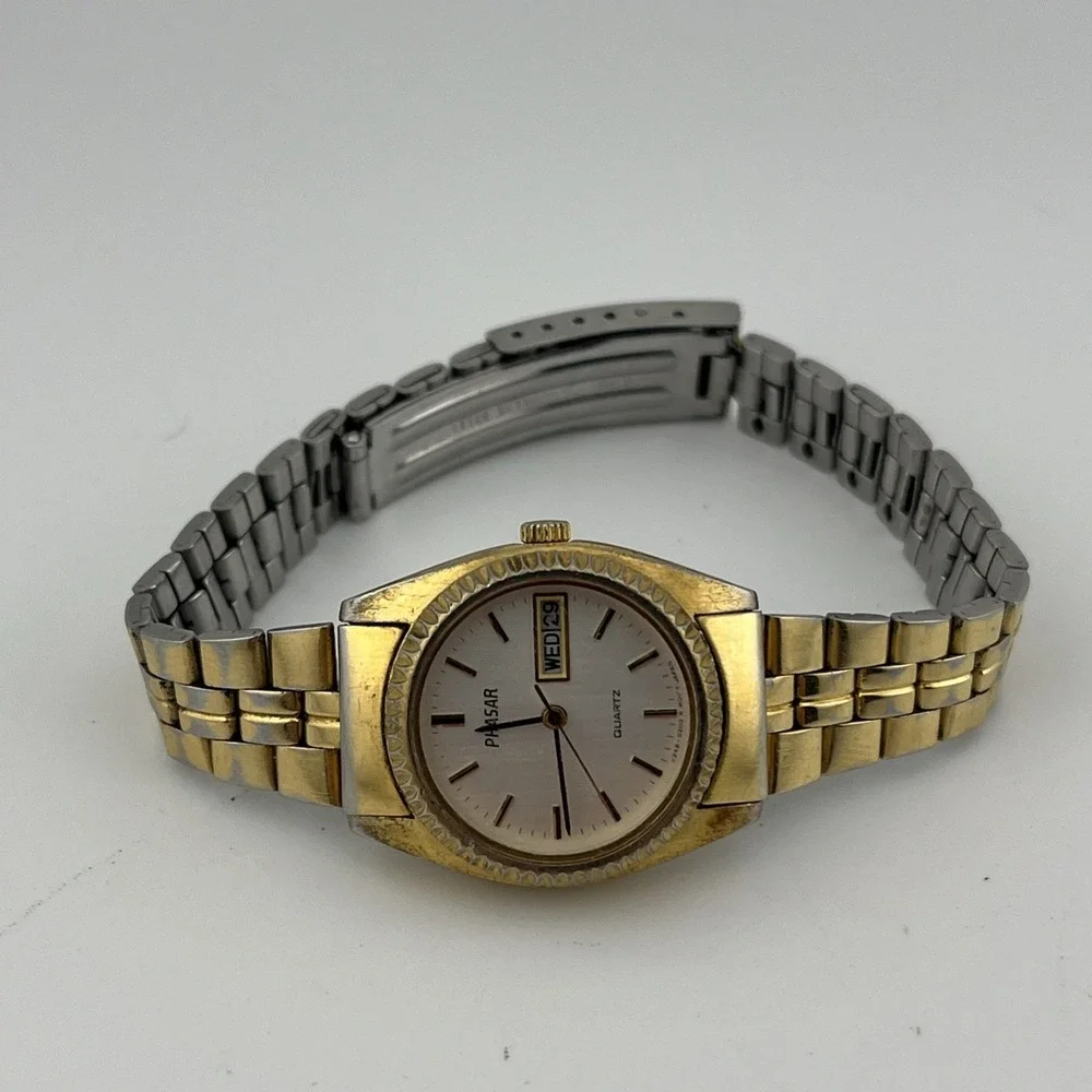 Vtg Pulsar Watch Women 24mm Gold Tone Day Date 6.5